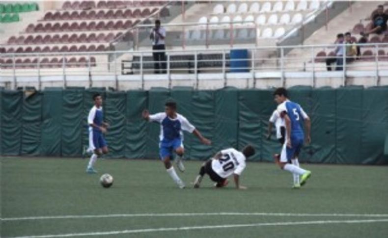 Bornova’da Başkanlık Kupası sahibini buldu